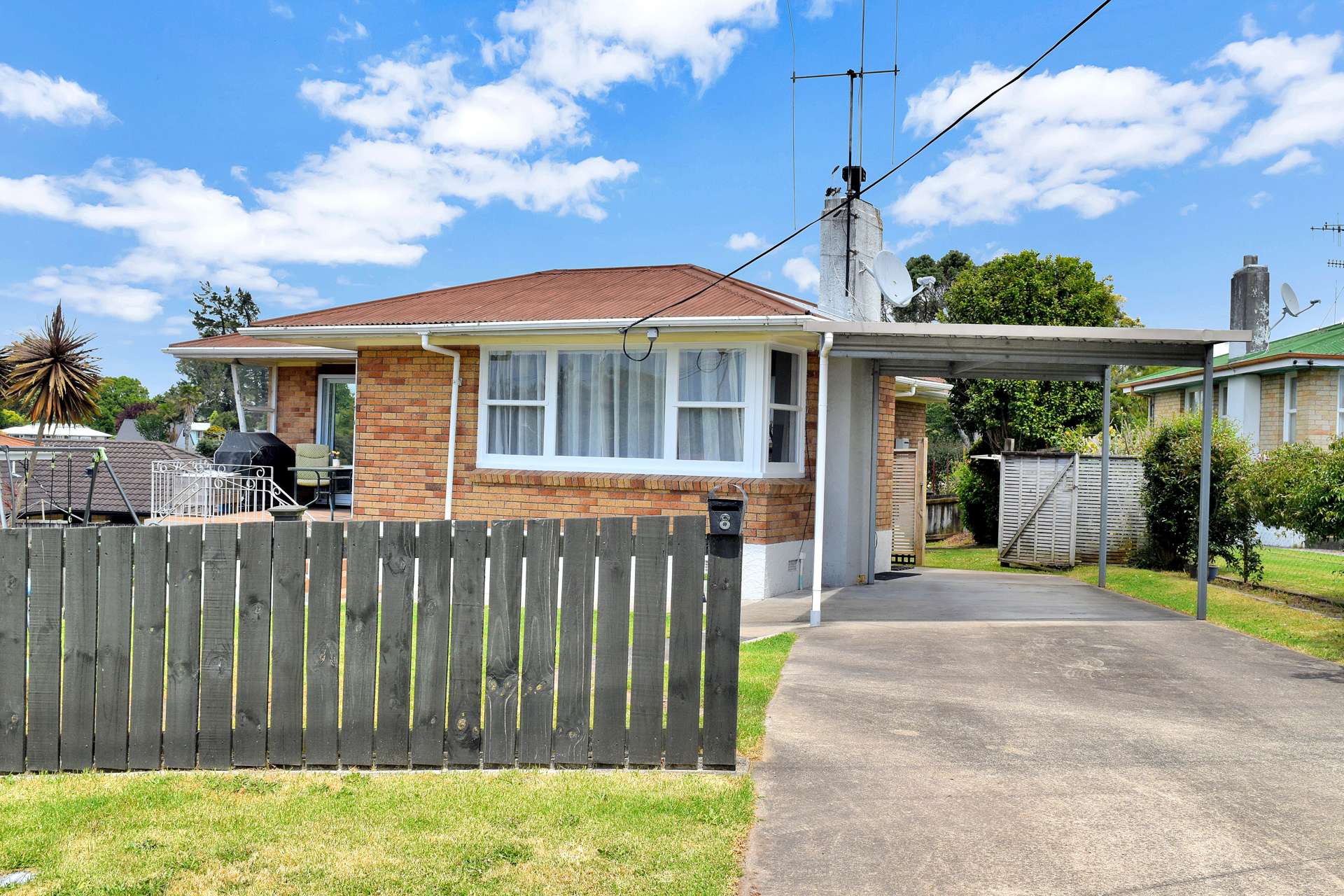 8 Wembury Grove Parkvale_0