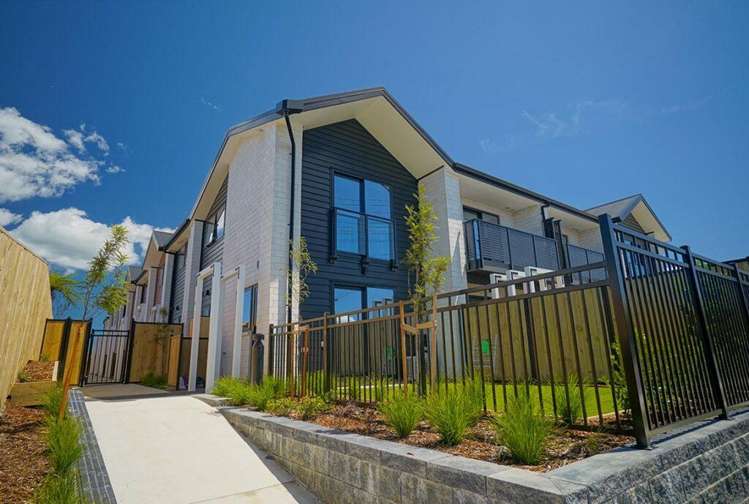 2/170 Don Buck Rd Massey_8