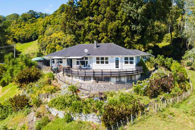 Spacious Family Living with Stunning Rural Outlook
