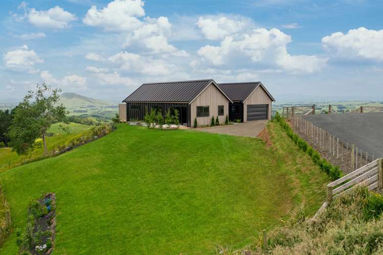 33 Tiwarawara Lane Puketotara_22