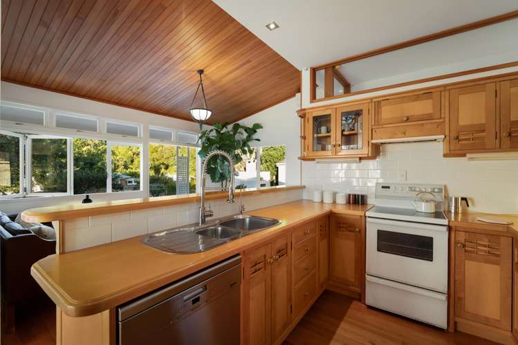 270 Thames Coast Road Thornton Bay_12