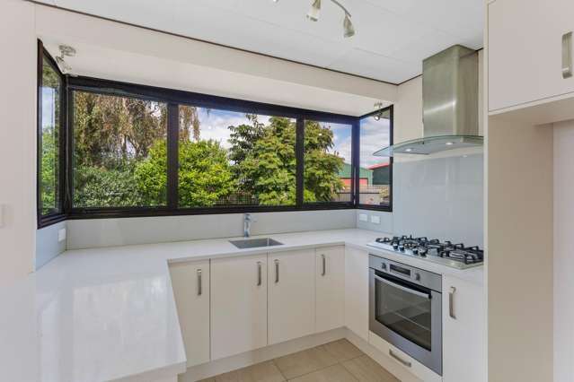 10 Robert Grove Paraparaumu_1