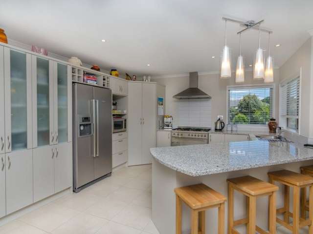 2 Camellia Lane Carterton_1