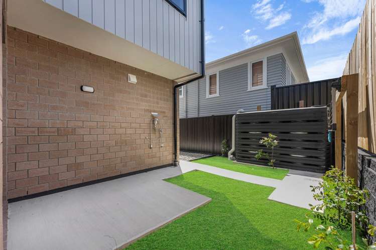 12A Mcleod Road Weymouth_17