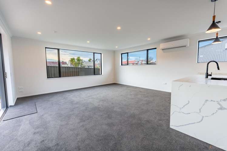 86 & 86A Church Street Seaview_4