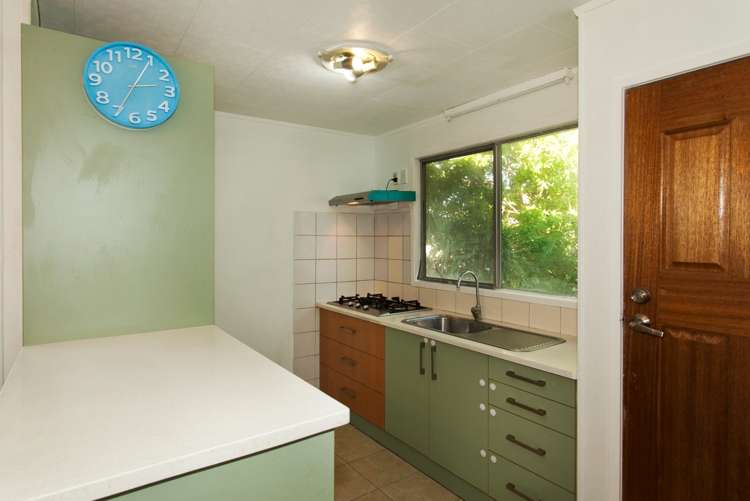 2/143 Verbena Road Birkdale_4