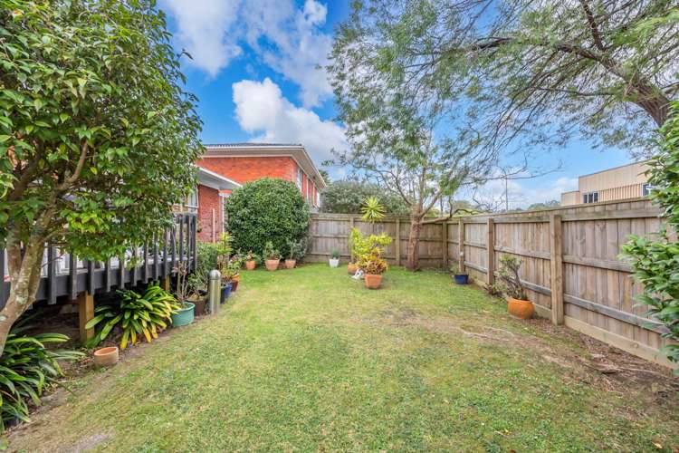 1/27 Nile Road Milford_8