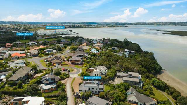 Substantial Seaside Retreat!