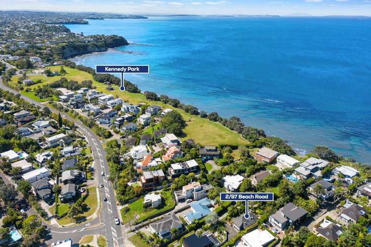 2/97 Beach Road Castor Bay_35