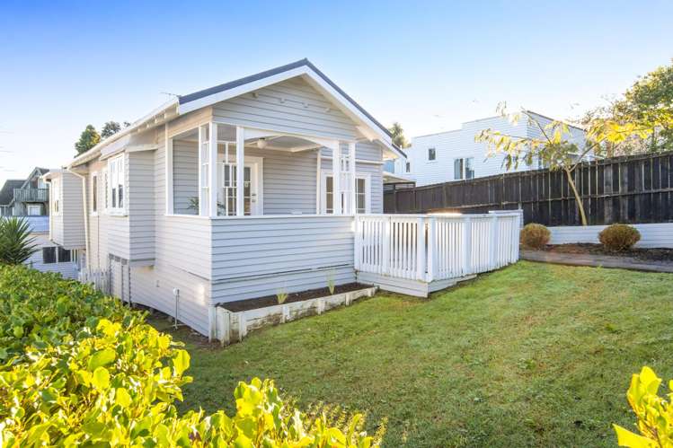 51 Taunton Terrace Blockhouse Bay_29