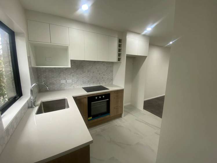 6/32 Beaumonts Way Manurewa_2