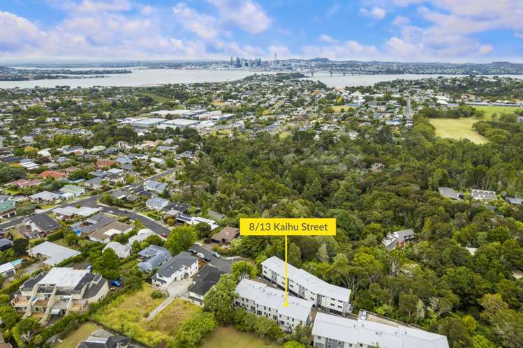 8/13 Kaihu Street Northcote_4