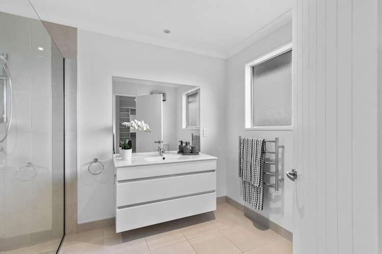 4 William Hyde Place Darfield_16