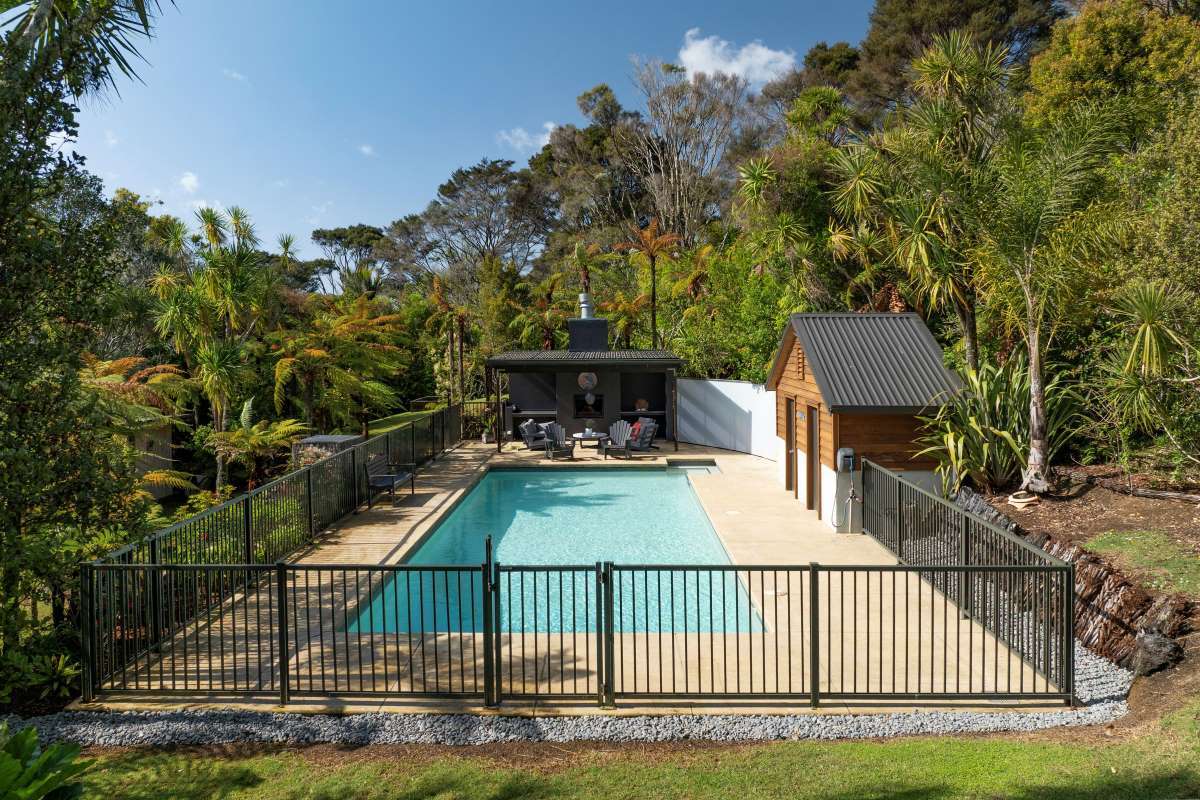 366G Huia Road in Titirangi, Waitakere, Auckland