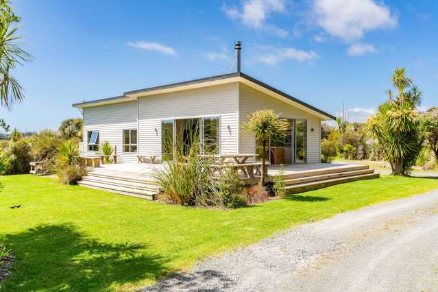 A Private Bush Sanctuary with Space for Everyone