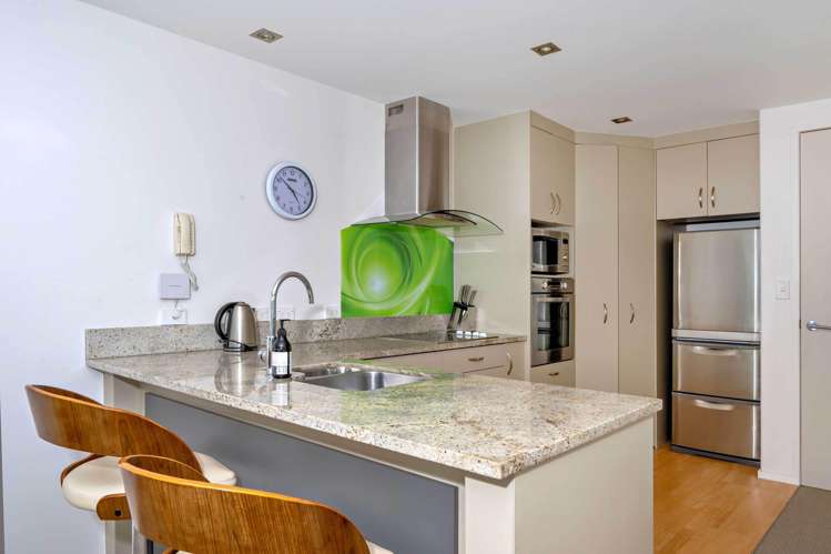 H2A/307-309 Harbour Road Ohope_5