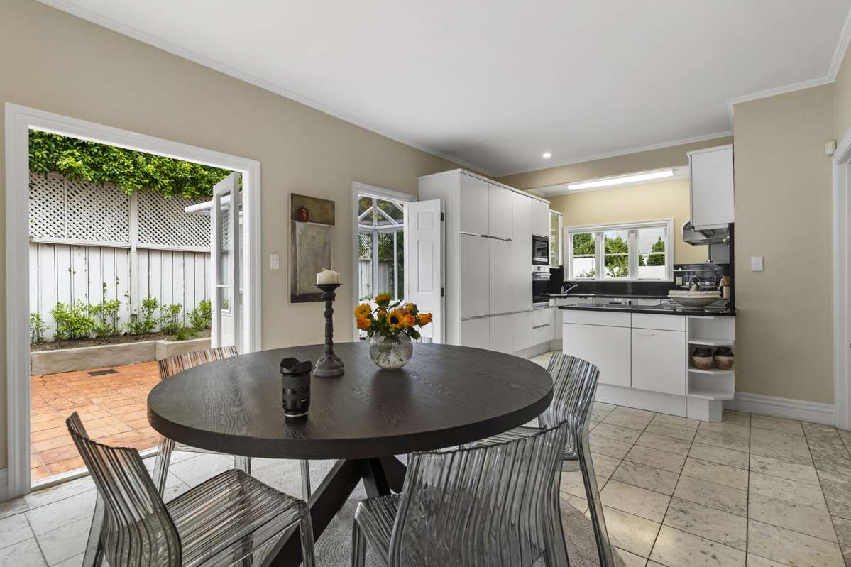 83A St Stephens Avenue_4