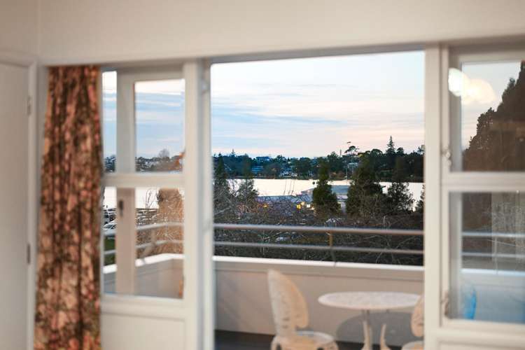 148 Lake Crescent Hamilton Lake_17