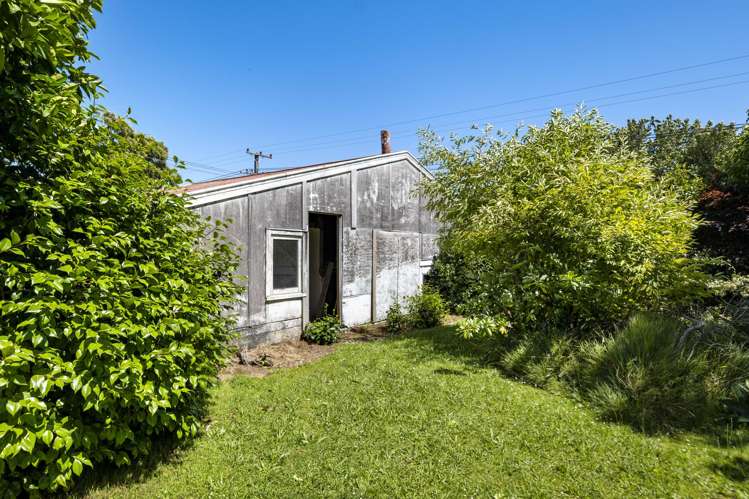 1/24a Cowling Road Hurdon_11