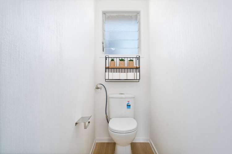 402 West Coast Road Glen Eden_11