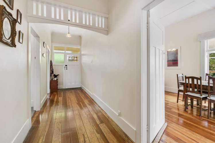 6 Valley Road Northcote_2