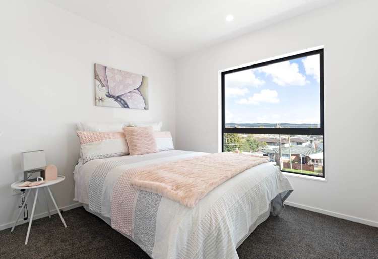 4/4 Toru Street Te Atatu Peninsula_9