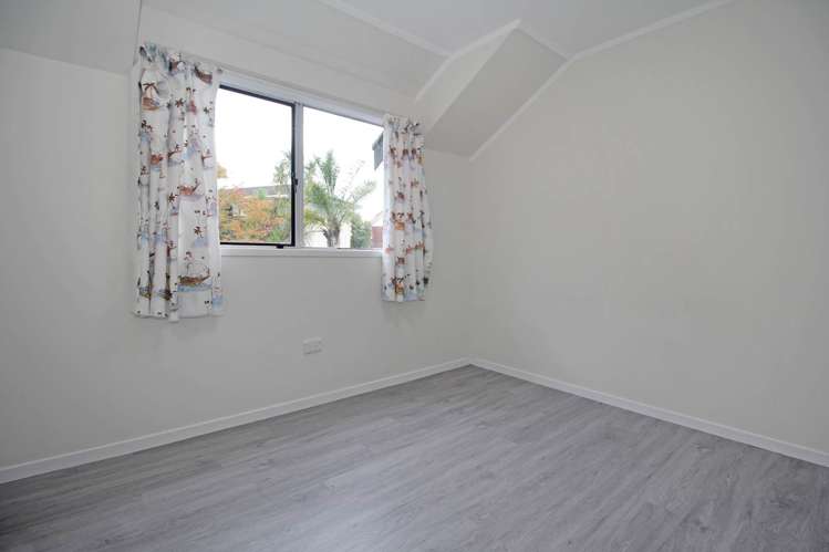 1/141 Bradbury Road Botany Downs_7