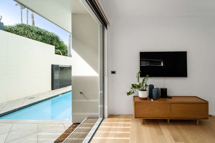 33a Churchill Road Murrays Bay_17