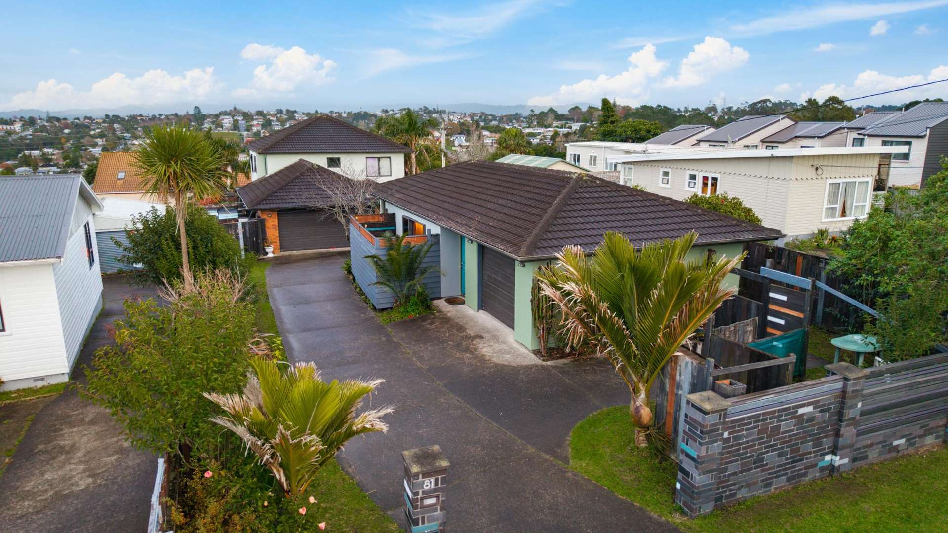81 Royal Road Massey_0