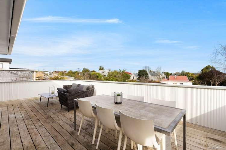 2/54 Strid Road Te Atatu South_8