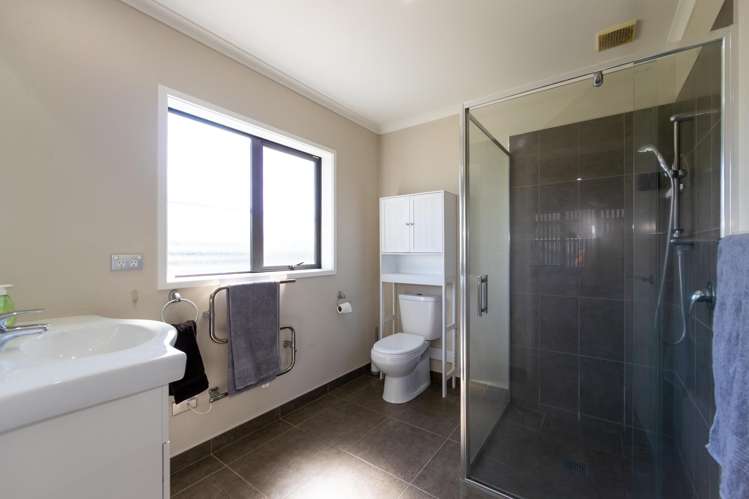 64 Squire Drive Te Awa_11