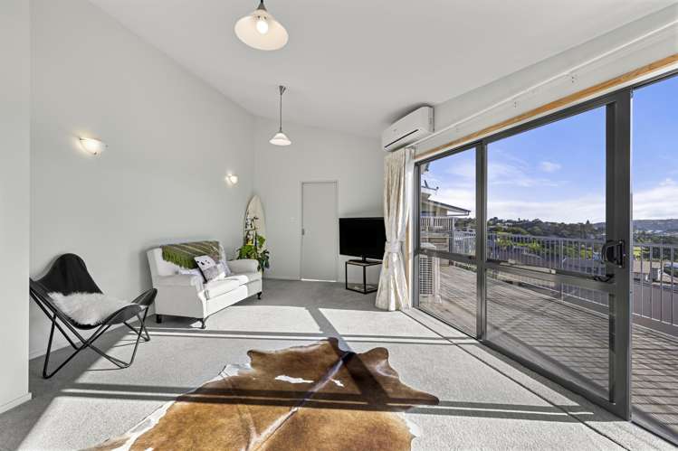 25i Violet Street Raglan_8