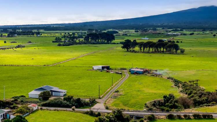 2288 Eltham Road Awatuna_17