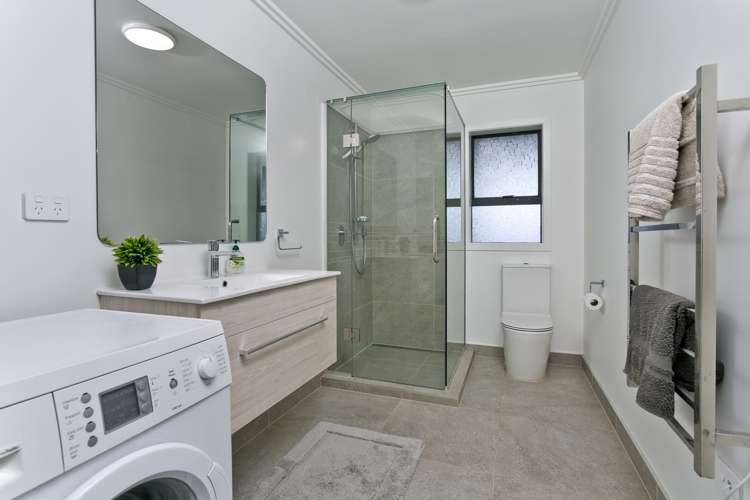 927 East Coast Road Northcross_18