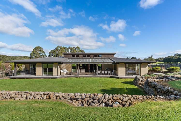 16 Pennyroyal Place Te Kamo_27
