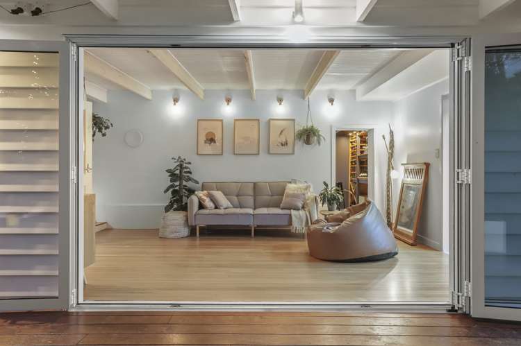 2 Minnehaha Avenue Titirangi_20