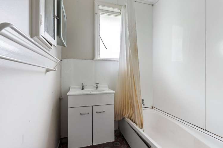 348 Panama Road Mt Wellington_13