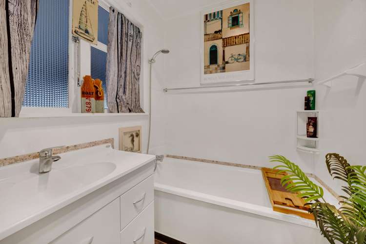 8 Wera Street Hawera_13