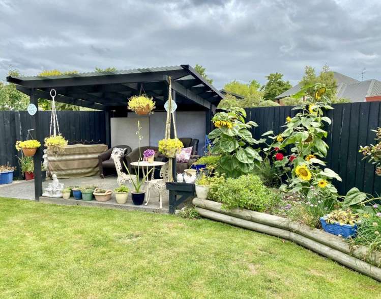 22 Pages Road Allenton_32