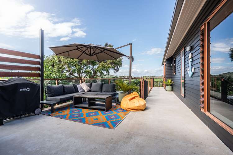 1 Lorenzen Bay Road Raglan_24