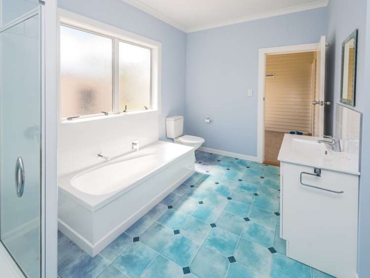 18 Caius Avenue Gonville_15