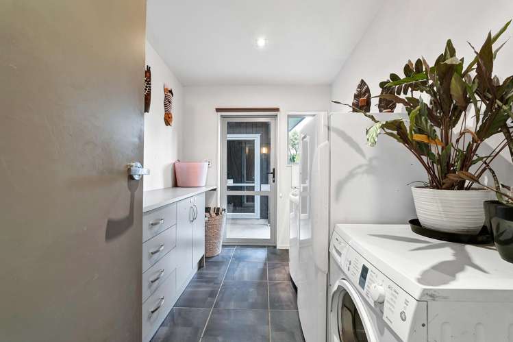82 Mawhitiwhiti Road Normanby_19