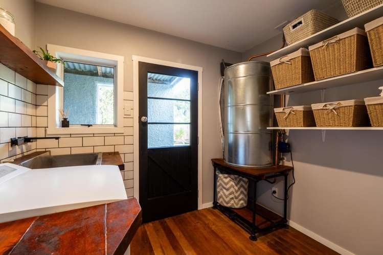 10 Mahuri Road Otatara_22