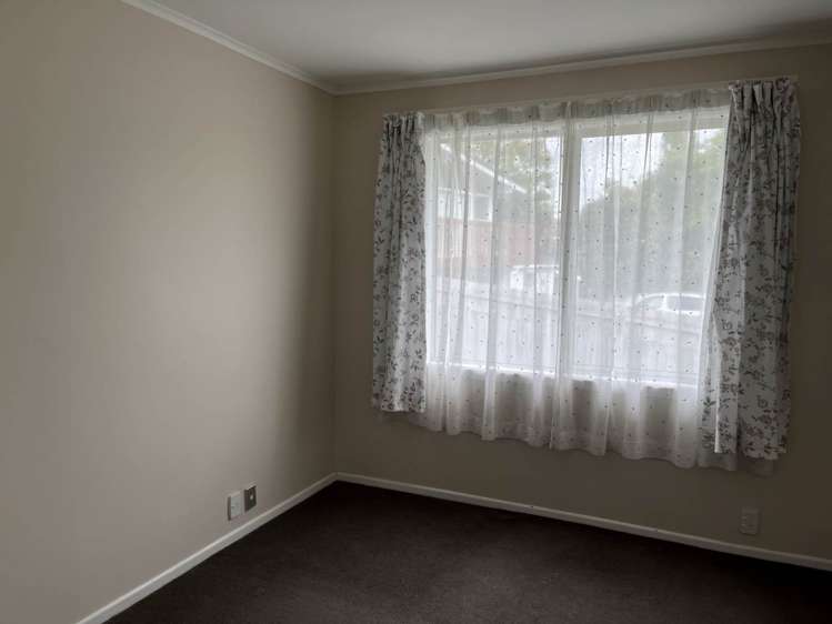 18 Freyberg Place Howick_11