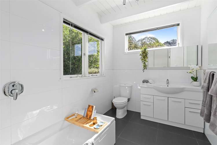 19 Mckenzie Avenue Arkles Bay_12