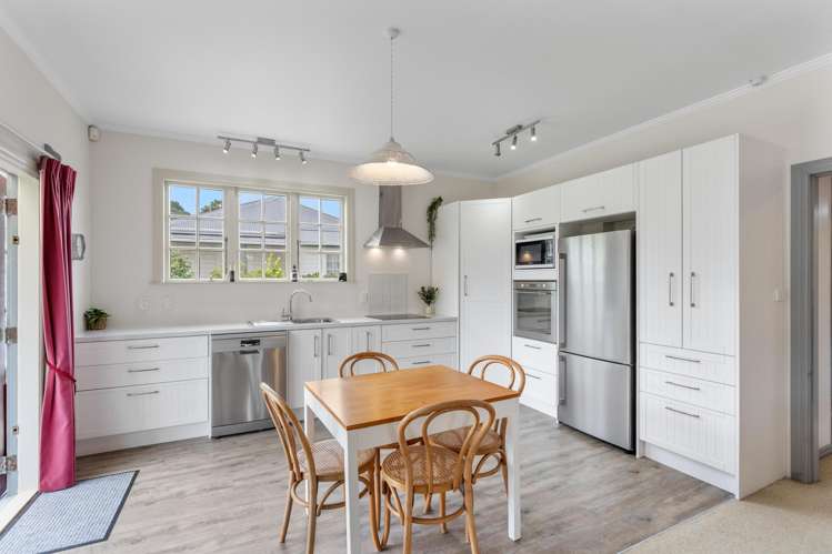 1 Eruini Street Waikanae Beach_1