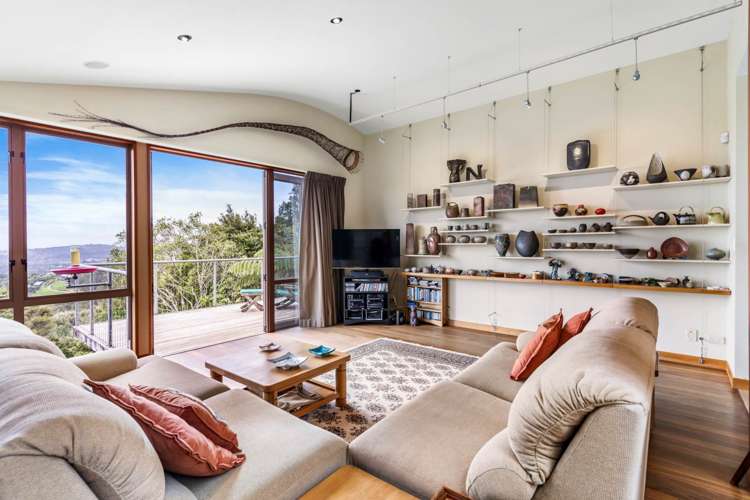 318 Forest Hill Road Waiatarua_9