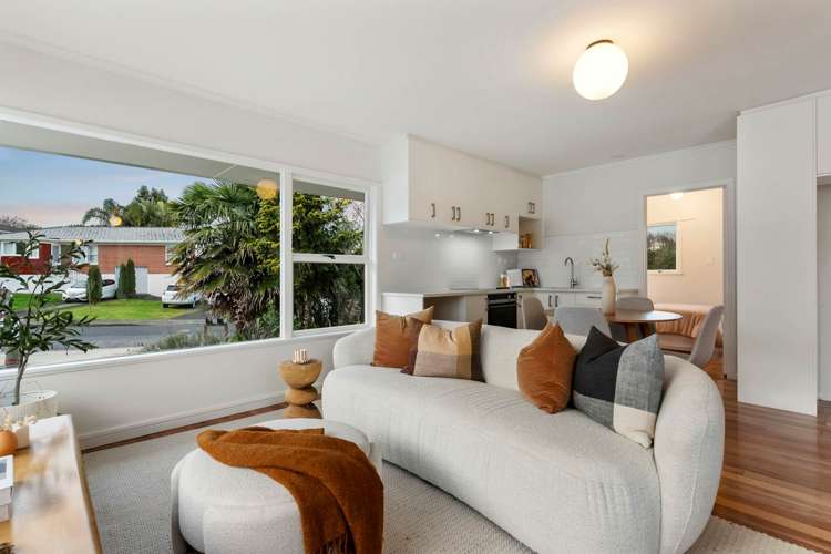 1&2/34 Evelyn Place Hillcrest_14