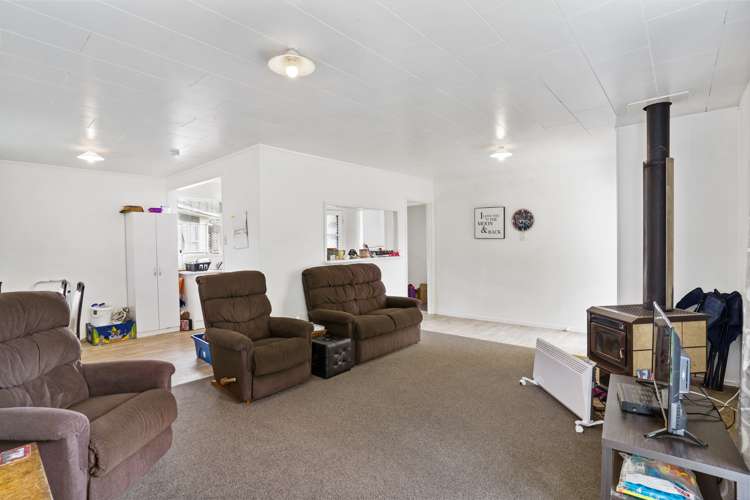 23 Redcrest Avenue Red Hill_8