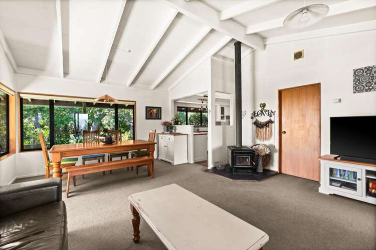 40 Longview Road Poraiti_13